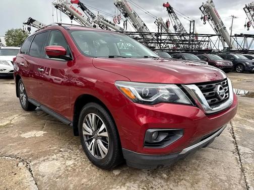 2017 Nissan Pathfinder SL
