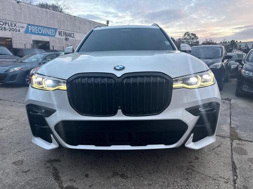 2020 BMW X7 M50i