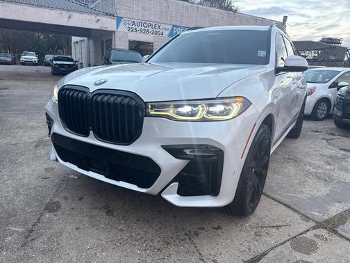 2020 BMW X7 M50i