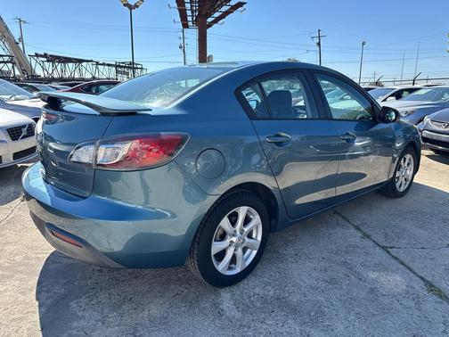 2010 Mazda Mazda3 I