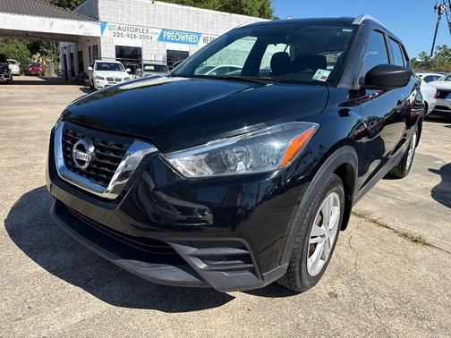 2018 Nissan Kicks S