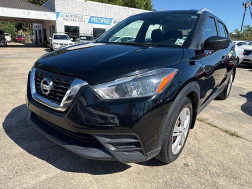 2018 Nissan Kicks S