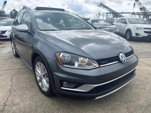 2017 Volkswagen Golf Alltrack TSI S