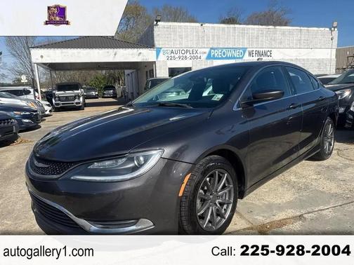 Granite Crystal Metallic Clearcoat 2017 Chrysler 200 Limited