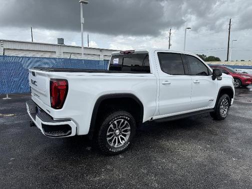 2022 GMC Sierra 1500 Limited AT4