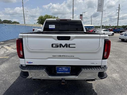 2022 GMC Sierra 1500 Limited SLT