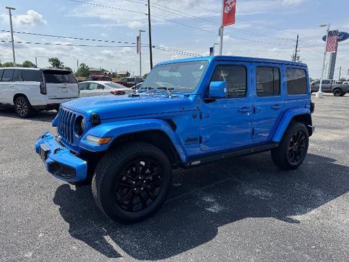 2023 Jeep Wrangler SAHARA
