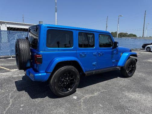 2023 Jeep Wrangler SAHARA