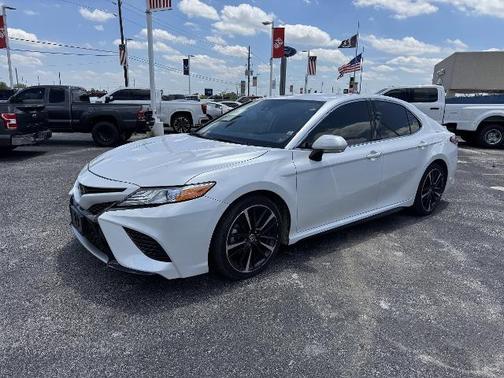 2020 Toyota Camry XSE