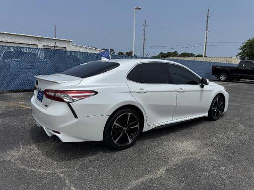 2020 Toyota Camry XSE