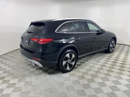 2024 Mercedes-Benz GLC 300