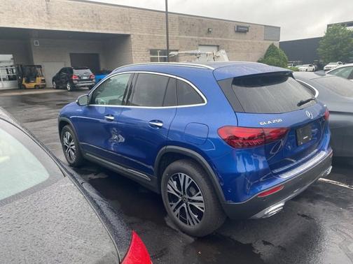 2025 Mercedes-Benz GLA 250 4MATIC