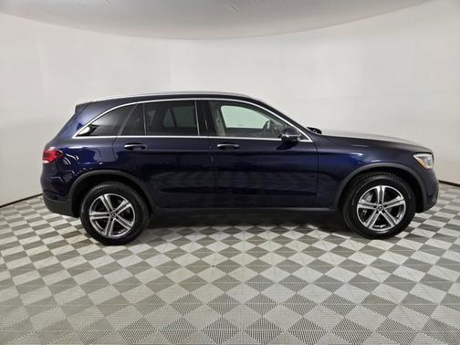 2022 Mercedes-Benz GLC 300 