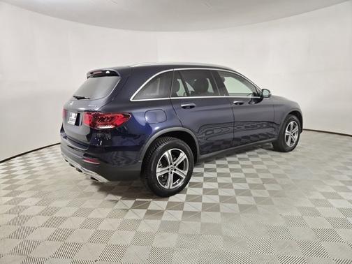 2022 Mercedes-Benz GLC 300 