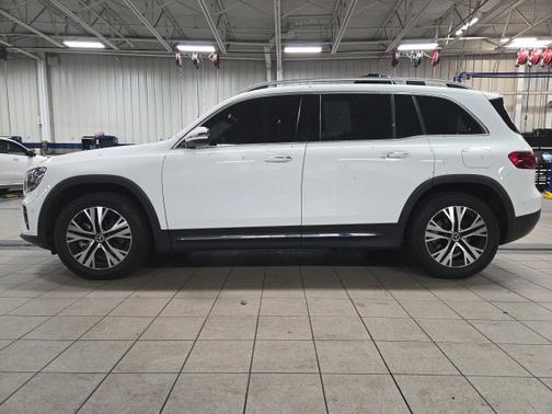 2024 Mercedes-Benz GLB 250 