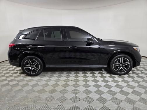 2023 Mercedes-Benz GLC 300 4MATIC