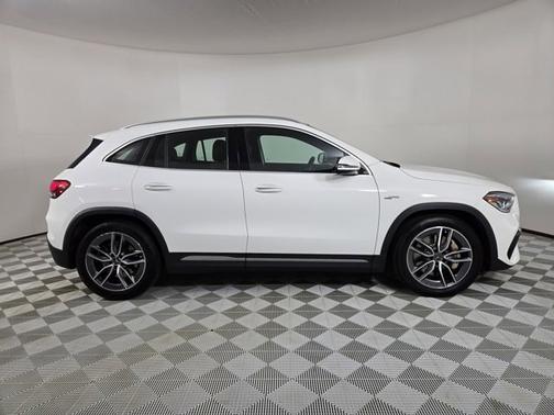 2022 Mercedes-Benz AMG GLA 35 