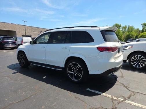 Polar White 2022 Mercedes-Benz GLS 450 4MATIC