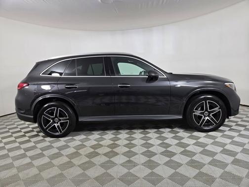 2025 Mercedes-Benz GLC 350e Base