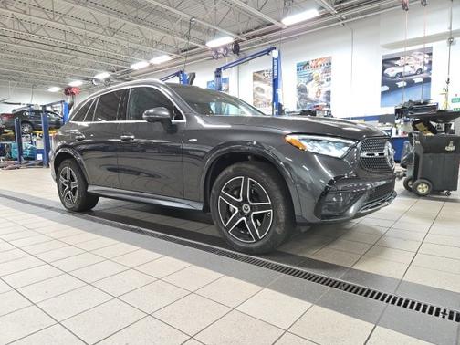 2025 Mercedes-Benz GLC 350e Base