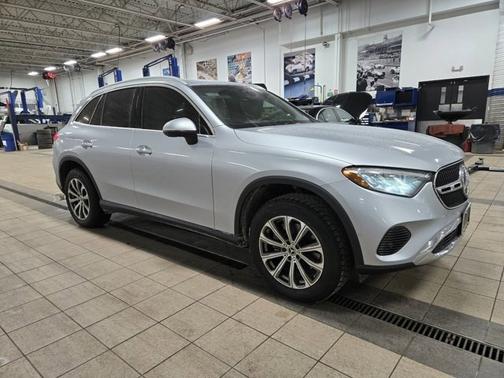 2023 Mercedes-Benz GLC 300 