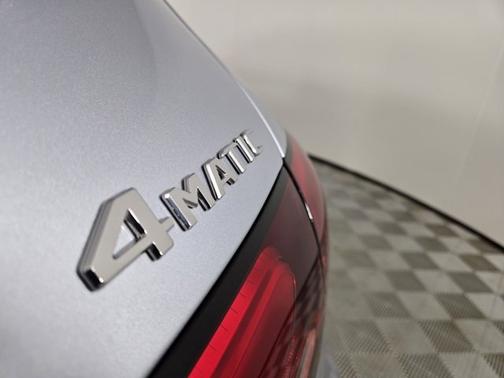 2025 Mercedes-Benz GLC 350e Base