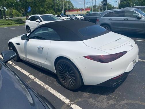 2024 Mercedes-Benz AMG SL 43 Base