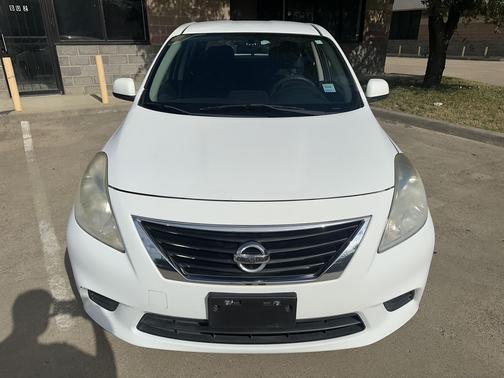 2013 Nissan Versa 1.6 S