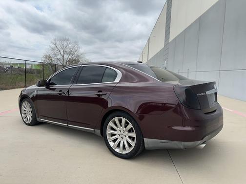 2011 Lincoln MKS Base