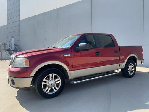 Red 2007 Ford F-150 XLT SuperCrew
