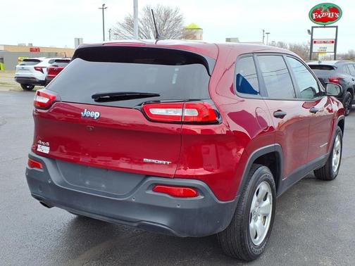 2017 Jeep Cherokee Sport