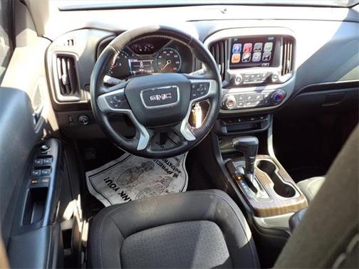 2017 GMC Canyon SLE