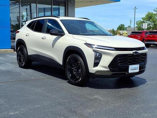 White Sand 2026 Chevrolet Trax ACTIV