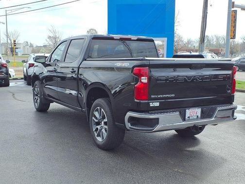 2024 Chevrolet Silverado 1500 LT