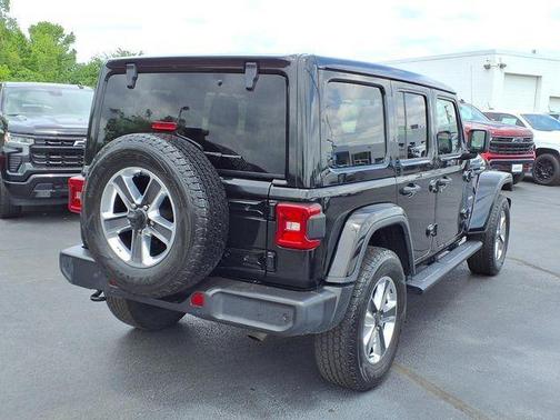 Black Clearcoat 2021 Jeep Wrangler Unlimited Sahara