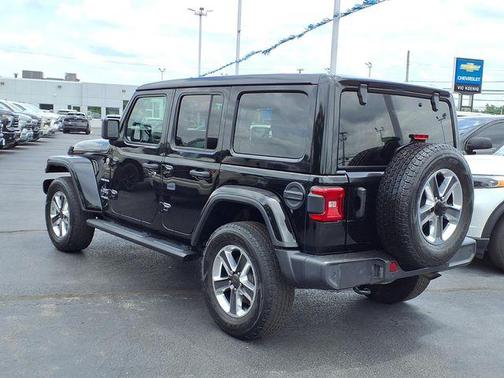 Black Clearcoat 2021 Jeep Wrangler Unlimited Sahara