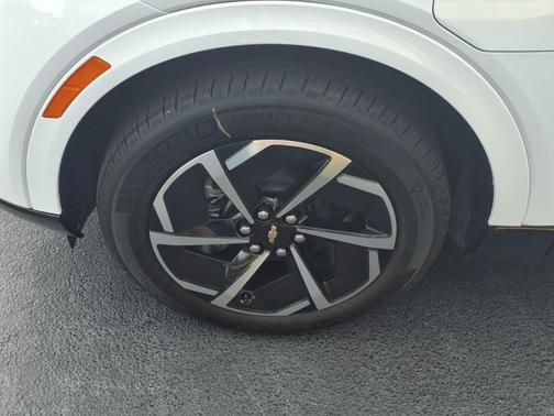 2025 Chevrolet Equinox EV LT 2