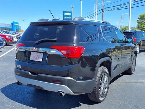 2017 GMC Acadia SLT-1