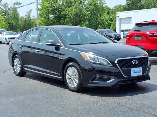 2016 Hyundai SONATA Hybrid SE