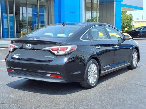 2016 Hyundai SONATA Hybrid SE