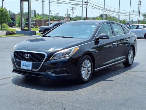 2016 Hyundai SONATA Hybrid SE