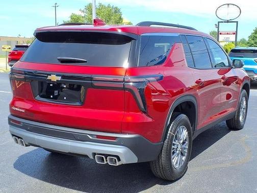 Radiant Red 2026 Chevrolet Traverse LT