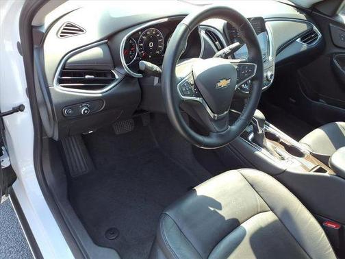 2024 Chevrolet Malibu 2LT