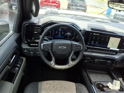 White Sand 2026 Chevrolet Silverado 2500 ZR2
