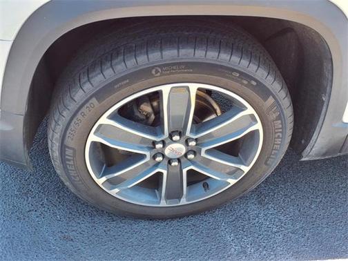 2020 GMC Acadia SLT