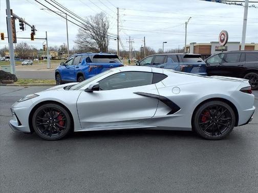 2026 Chevrolet Corvette Stingray w/2LT