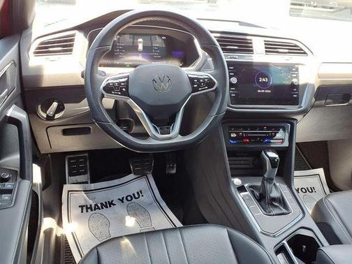 Kings Red 2024 Volkswagen Tiguan 2.0T SE R-Line Black