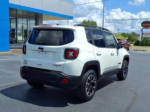 2023 Jeep Renegade Trailhawk