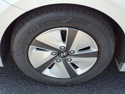 2018 Hyundai IONIQ Hybrid Blue