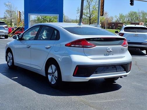 2018 Hyundai IONIQ Hybrid Blue
